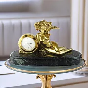 Подарочные настольные часы со скульптурой девушки из бронзы и змеевика — фотография 1