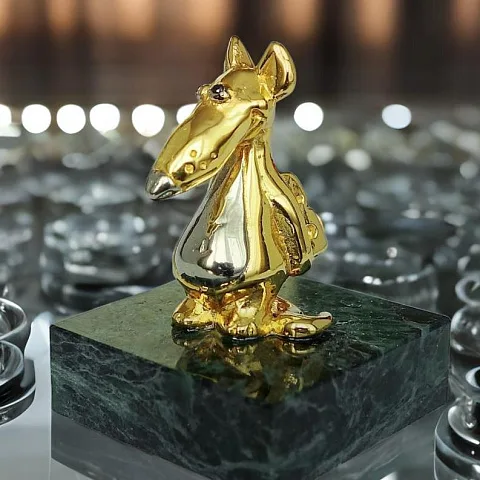 Фигурка «Крысеныш с сыром» из бронзы — оригинальный подарок