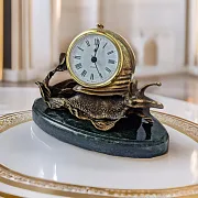 Настольные часы «Улитка» из бронзы — оригинальный подарок — фотография 1