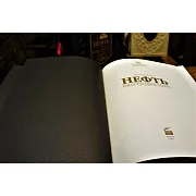 В подарок: Нефть. Вчера, сегодня, завтра. В футляре — книга в коже — фотография 2