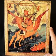 Икона "Арх. Михаил - предводитель святого воинства — оригинальный подарок — фотография 1