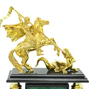 Ручная работа: Каминные часы «Георгий Победоносец» из малахита и долерита — фотография 2