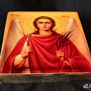 Подарочная ангел Хранитель" икона деревянная с ковчегом — фотография 3