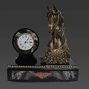 Интерьерные часы «Конь» из долерита и яшмы в подарок — фотография 2
