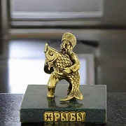 Бронзовая статуэтка «Рыбы» со змеевиком — необычный подарок — фотография 1