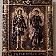 На память: Резная Икона Архангелы Михаил и Гавриил — фотография 4